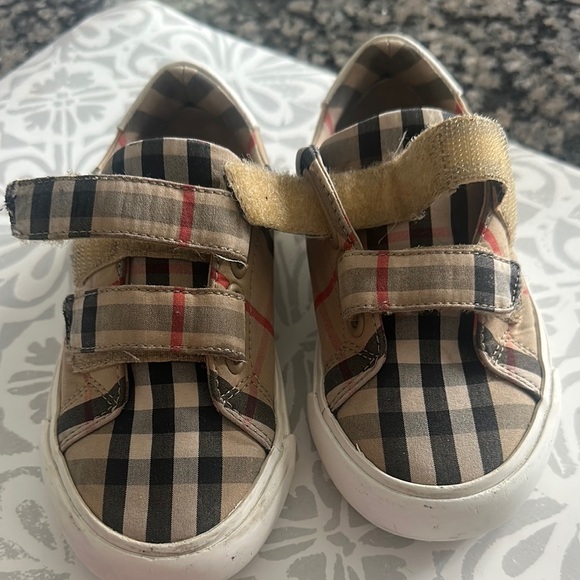 Kids Burberry Tan and White Plaid Sneakers with Velcro Closure - Picture 5 of 7